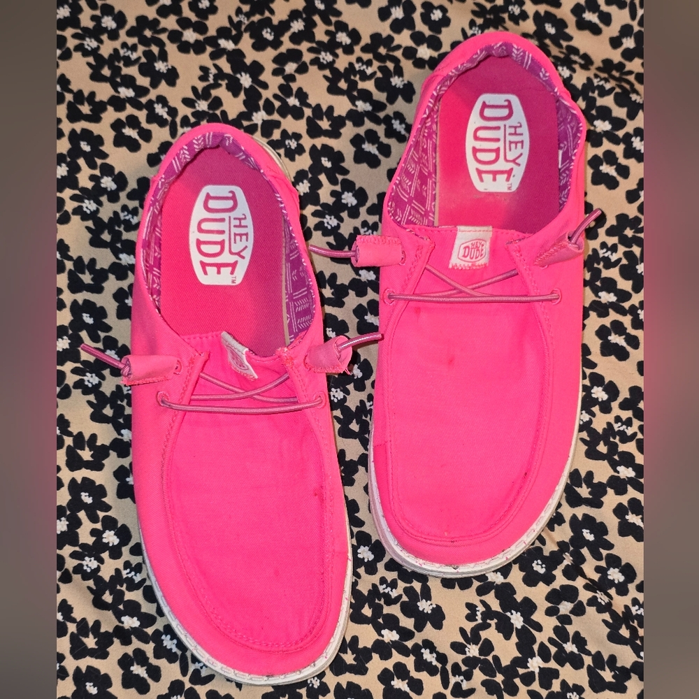 neon pink hey dudes